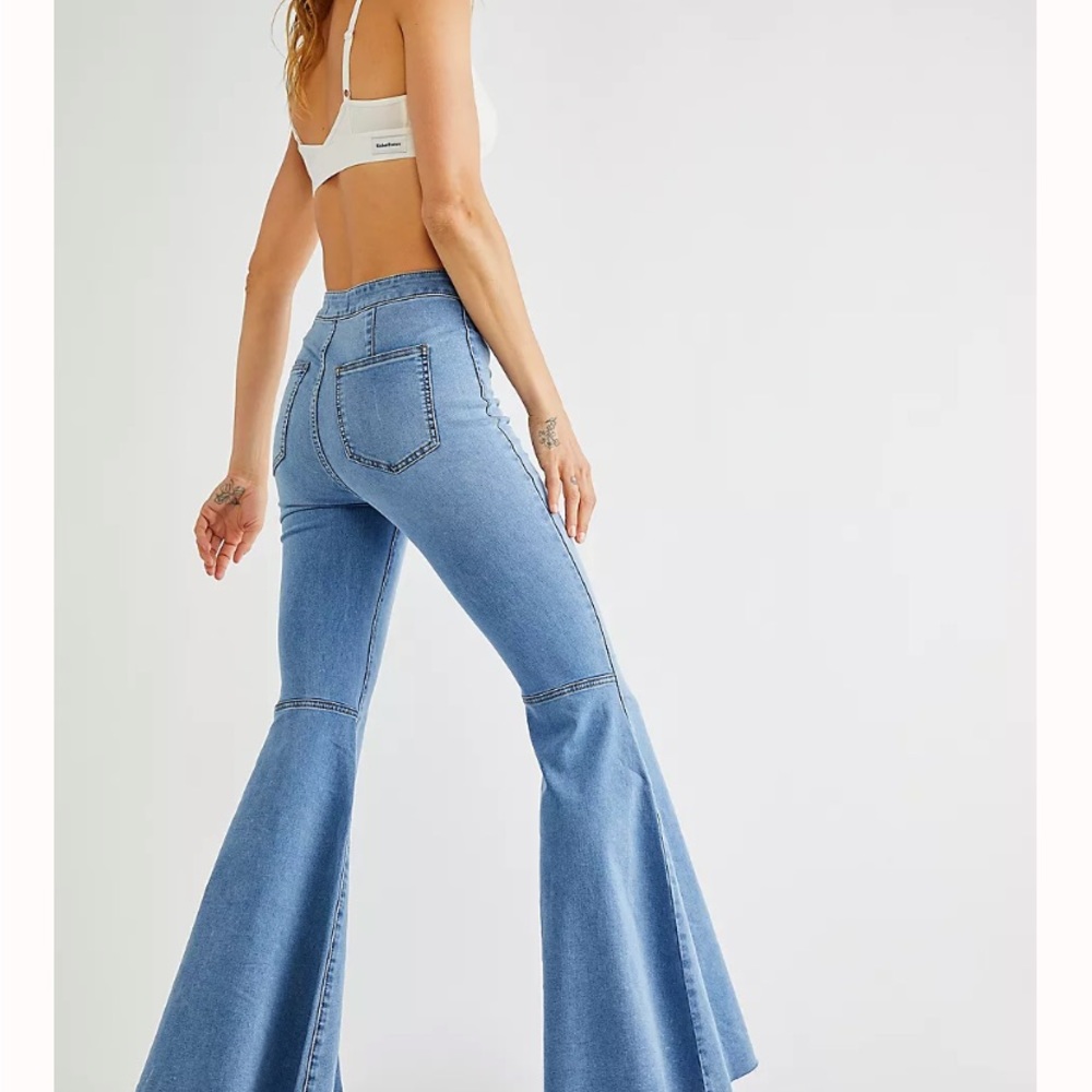 Free People Just Float on Flare jeans size 26R - Picture 2 of 10